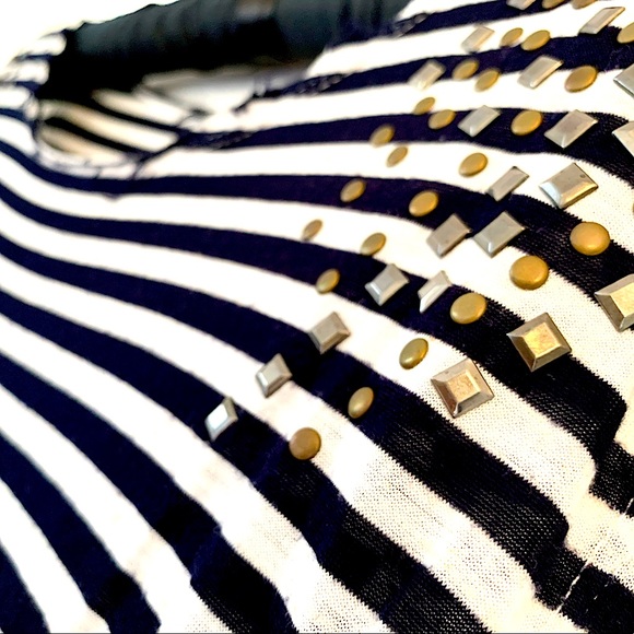Forever 21 Striped top with silver & gold studs Size small - Picture 3 of 4